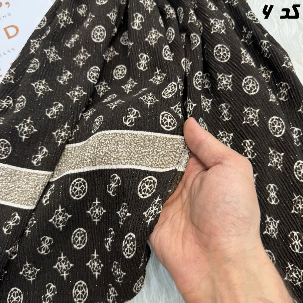 شال برشکا لمه طرح‌بندی قهوه‌ای کد 2326 — تصویر ۴