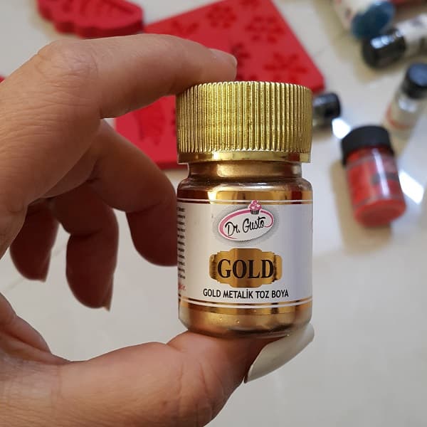 رنگ خوراکی پودری طلایی تزیین کیک دکتر گوستو – 10 گرم — تصویر ۷