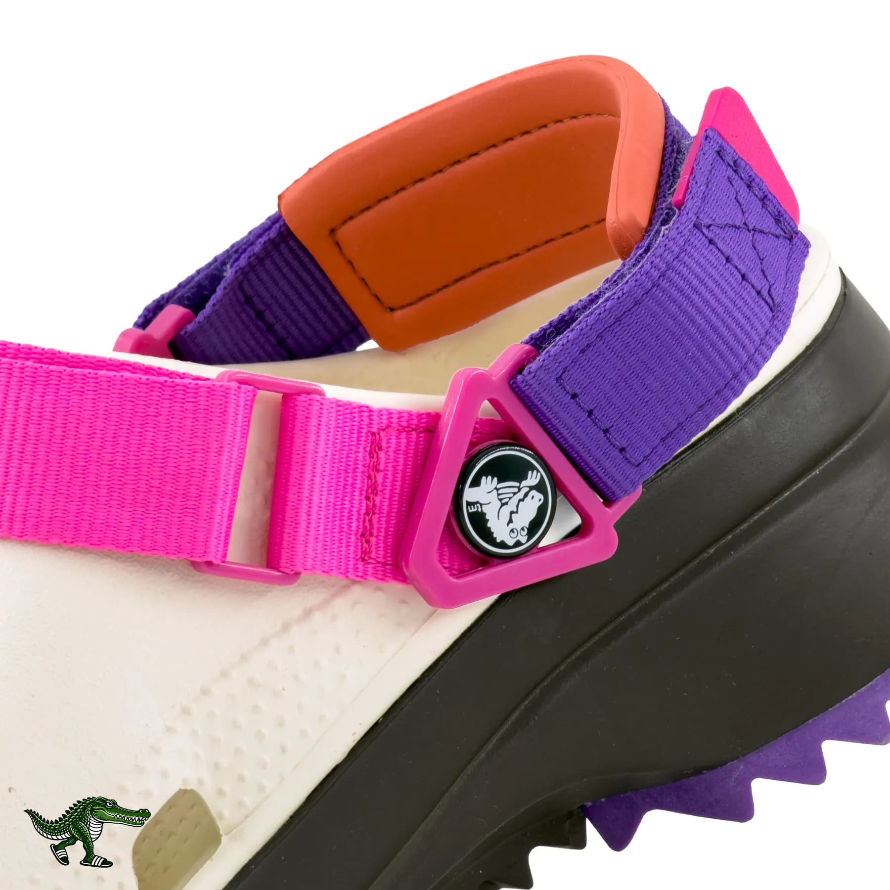 کراکس هایکر سولارایزد سفید مشکی بند سرخابی زنانه | Crocs Classic Hiker — تصویر ۹