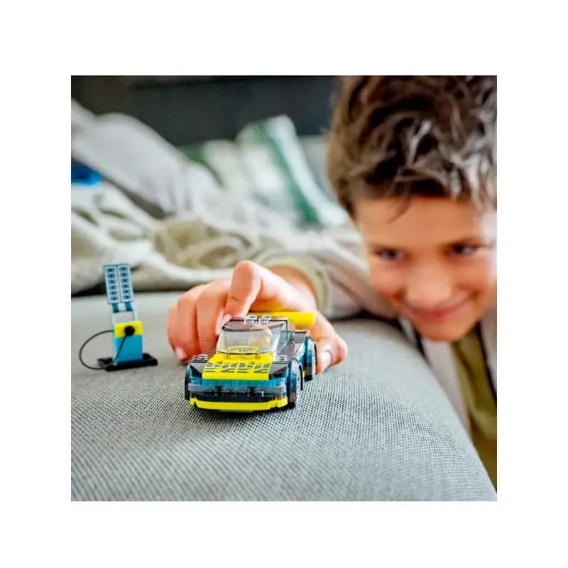 ماشین اسپرت الکتریکی LEGO® City: هیجان و طراحی بی‌نظیر — تصویر ۷