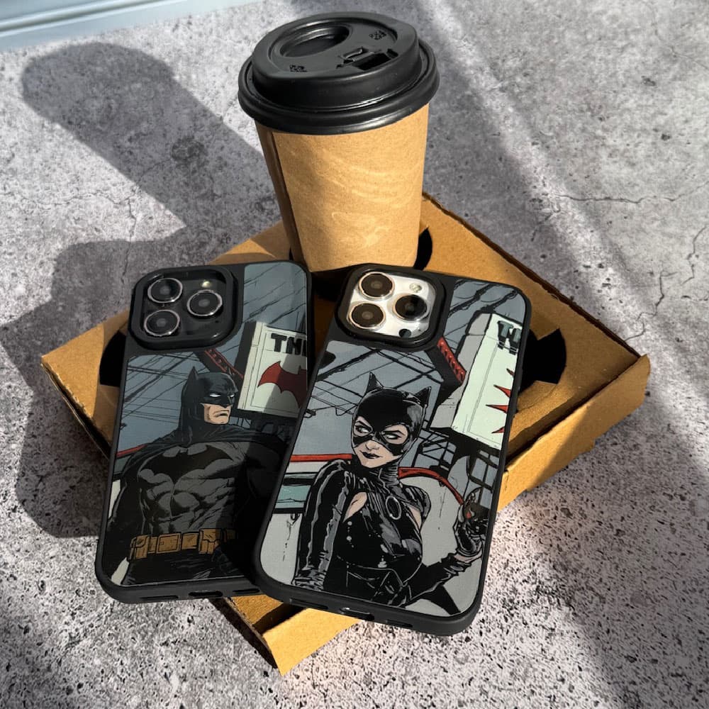 قاب آینه ای چاپی سفارشی (کد 0478) مدل بتمن و کت وومن – batman & catwoman مناسب برای گوشی موبایل سامسونگ Samsung Galaxy A12 / A13 / A14 / A15 / A21S / A22 4G / A23 / A24 / A25 / A30S / A31 / A32 4G / A — تصویر ۵