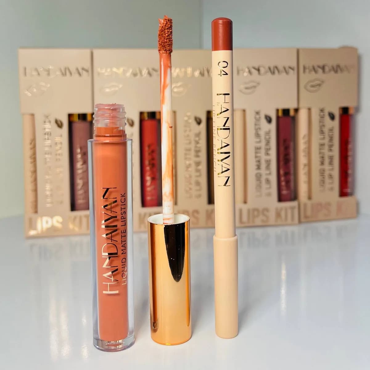 ست رژ لب مایع مات و مداد لب هندیان Handaiyan Lips Kit — تصویر ۲