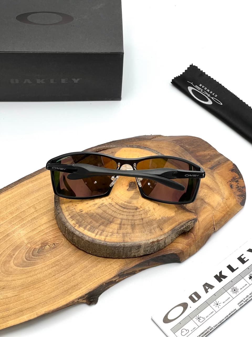 عینک آفتابی اوکلی مدل OAKLEY OOA5020 — تصویر ۵