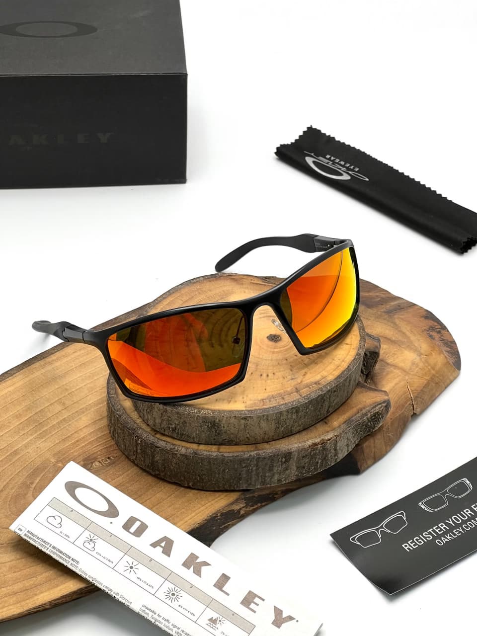 عینک آفتابی اوکلی مدل OAKLEY OOA5020 — تصویر ۴