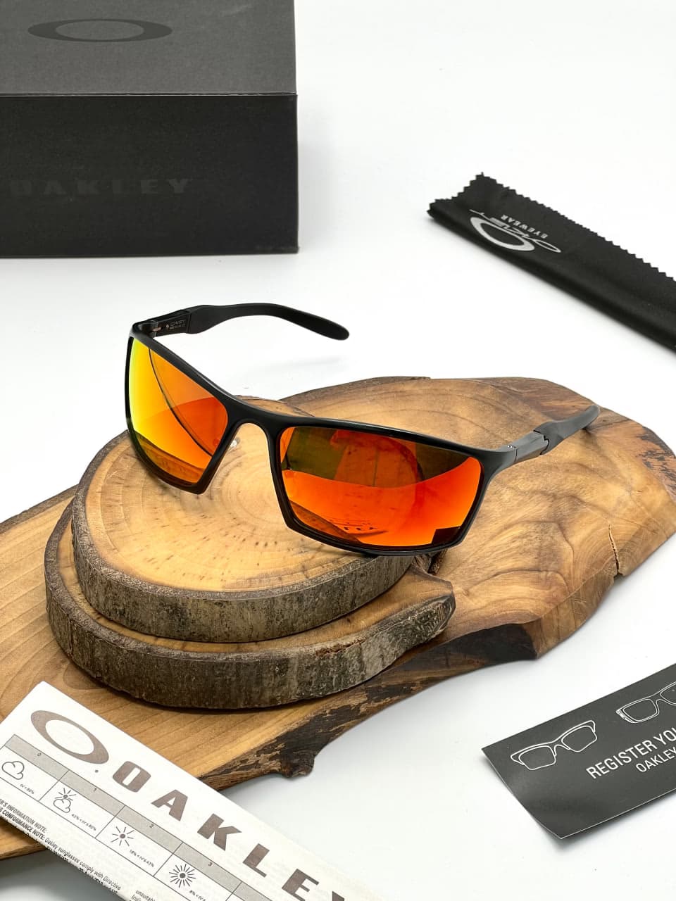 عینک آفتابی اوکلی مدل OAKLEY OOA5020
