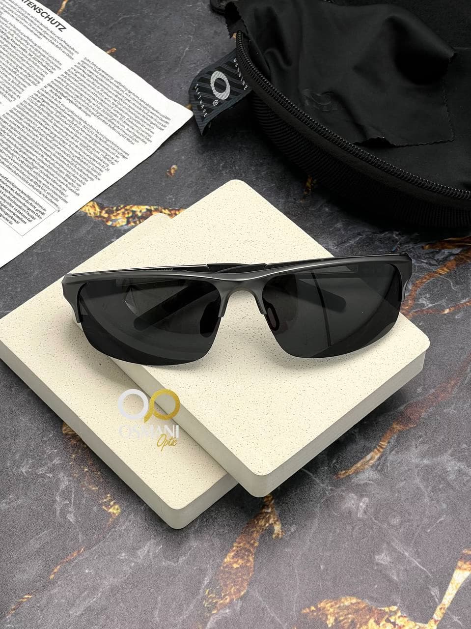 عینک آفتابی اوکلی مدل OAKLEY OO6112