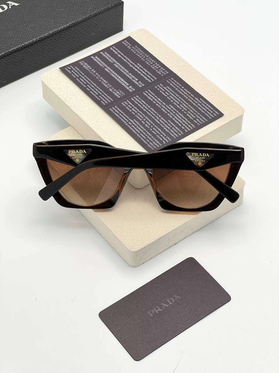 عینک آفتابی زنانه پرادا مدل PRADA PR 26ys — تصویر ۸
