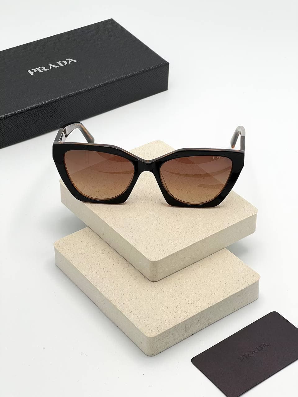 عینک آفتابی زنانه پرادا مدل PRADA PR 26ys — تصویر ۷