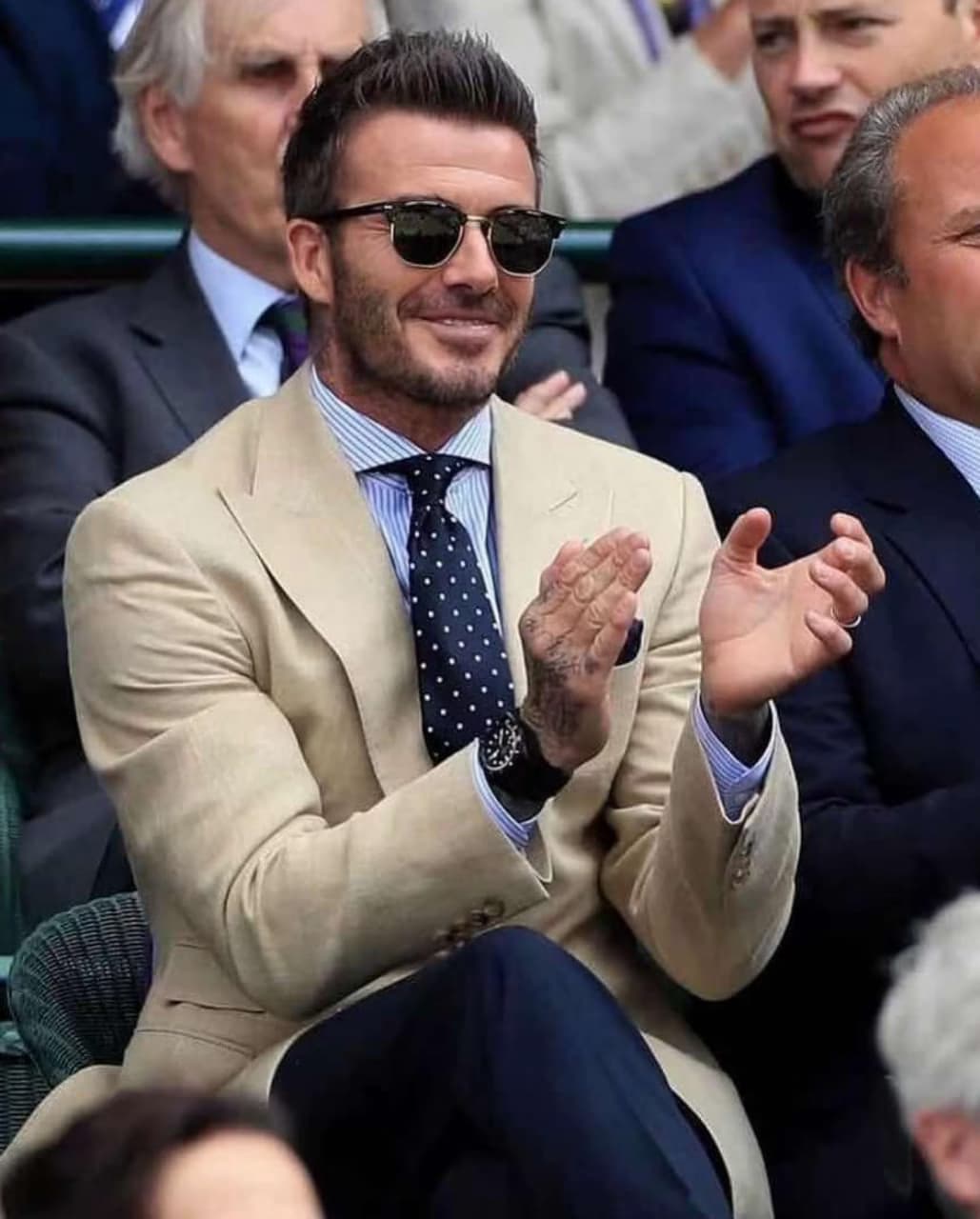 عینک آفتابی دیوید بکهام مدل DAVID BECKHAM DB7055 — تصویر ۷