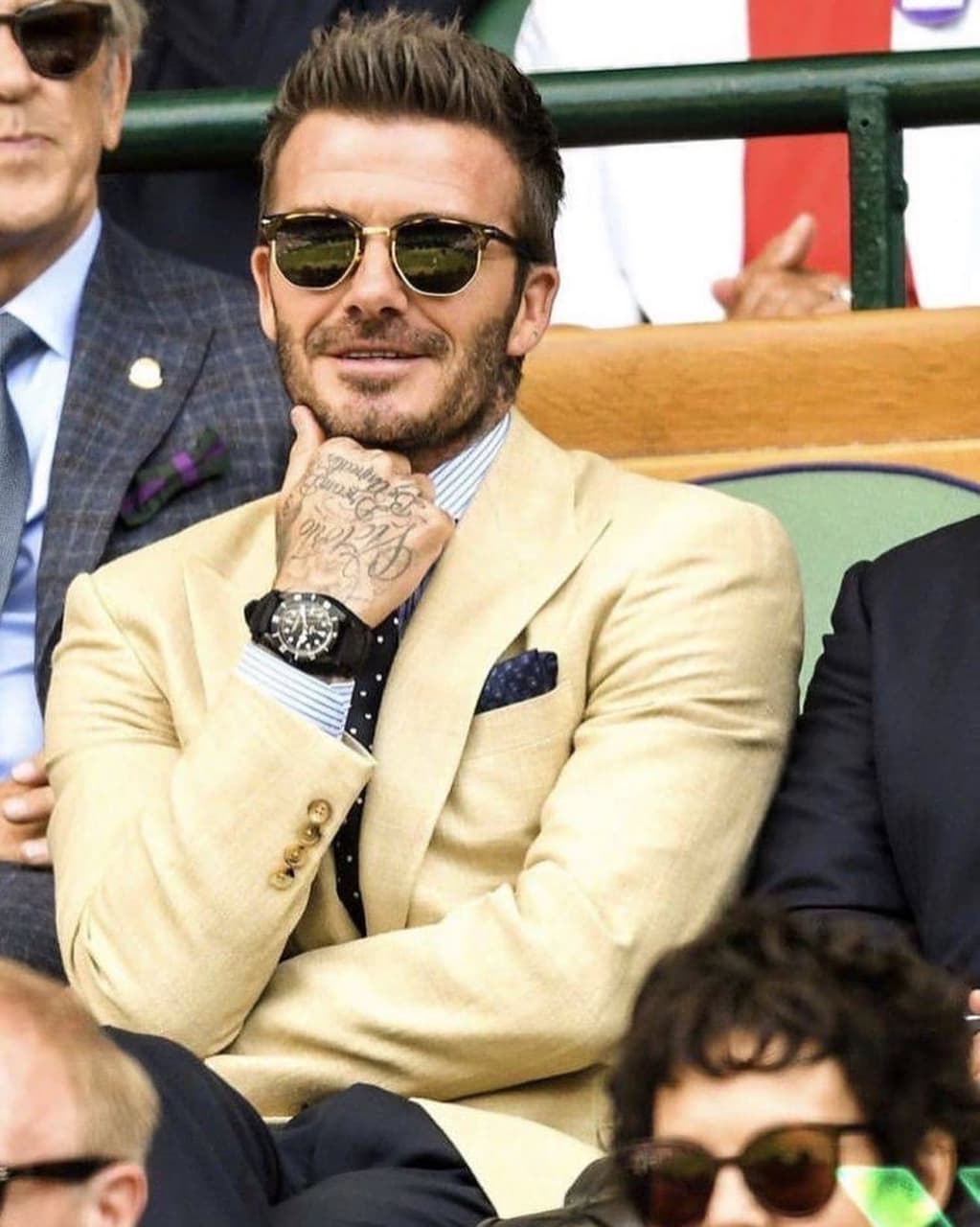 عینک آفتابی دیوید بکهام مدل DAVID BECKHAM DB7055 — تصویر ۶