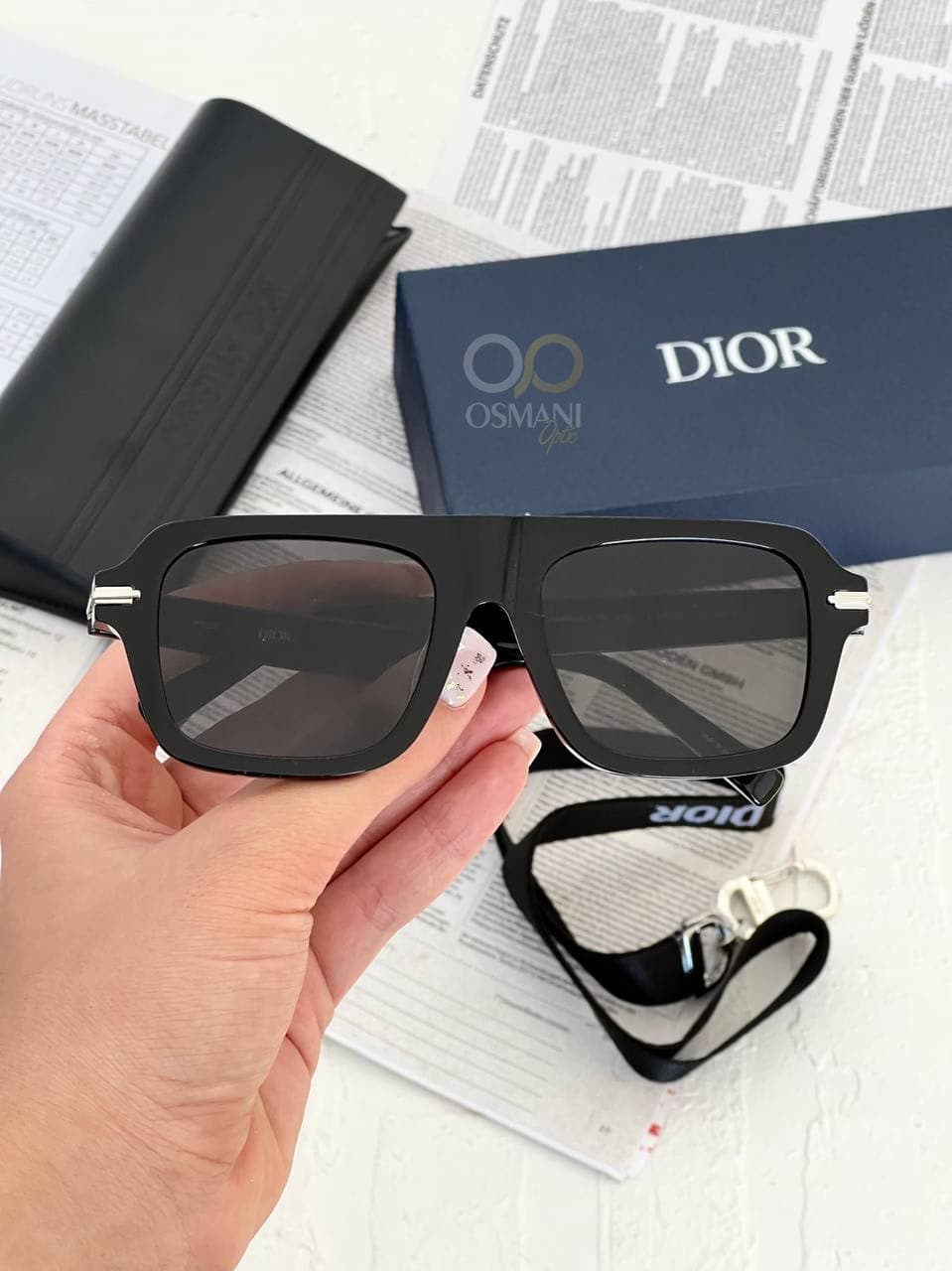 عینک آفتابی دیور مدل DIOR BLACKSUIT N21 — تصویر ۳