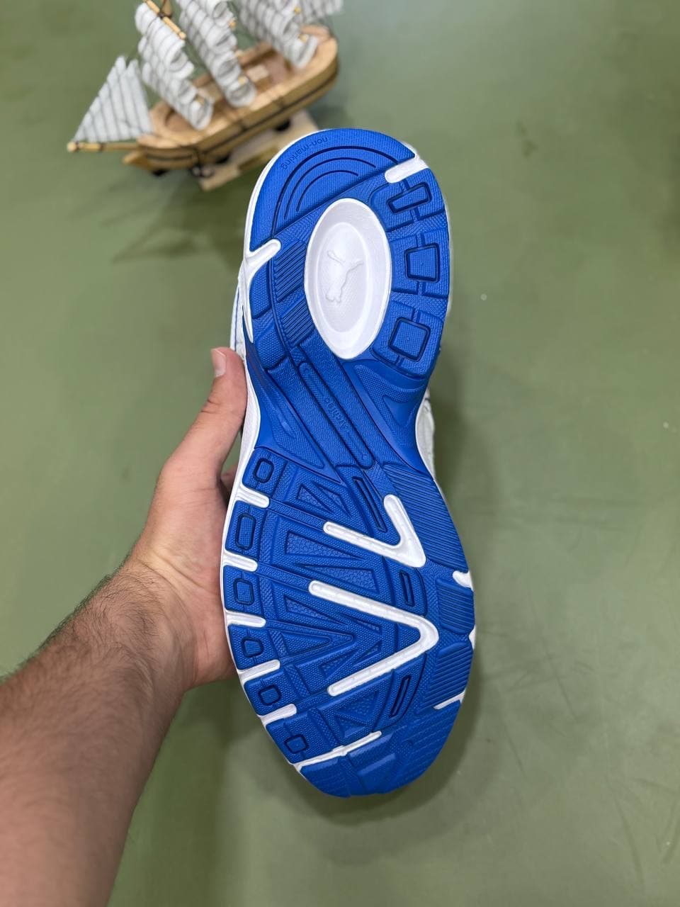 کتونی پوما مدل Puma axis — تصویر ۴