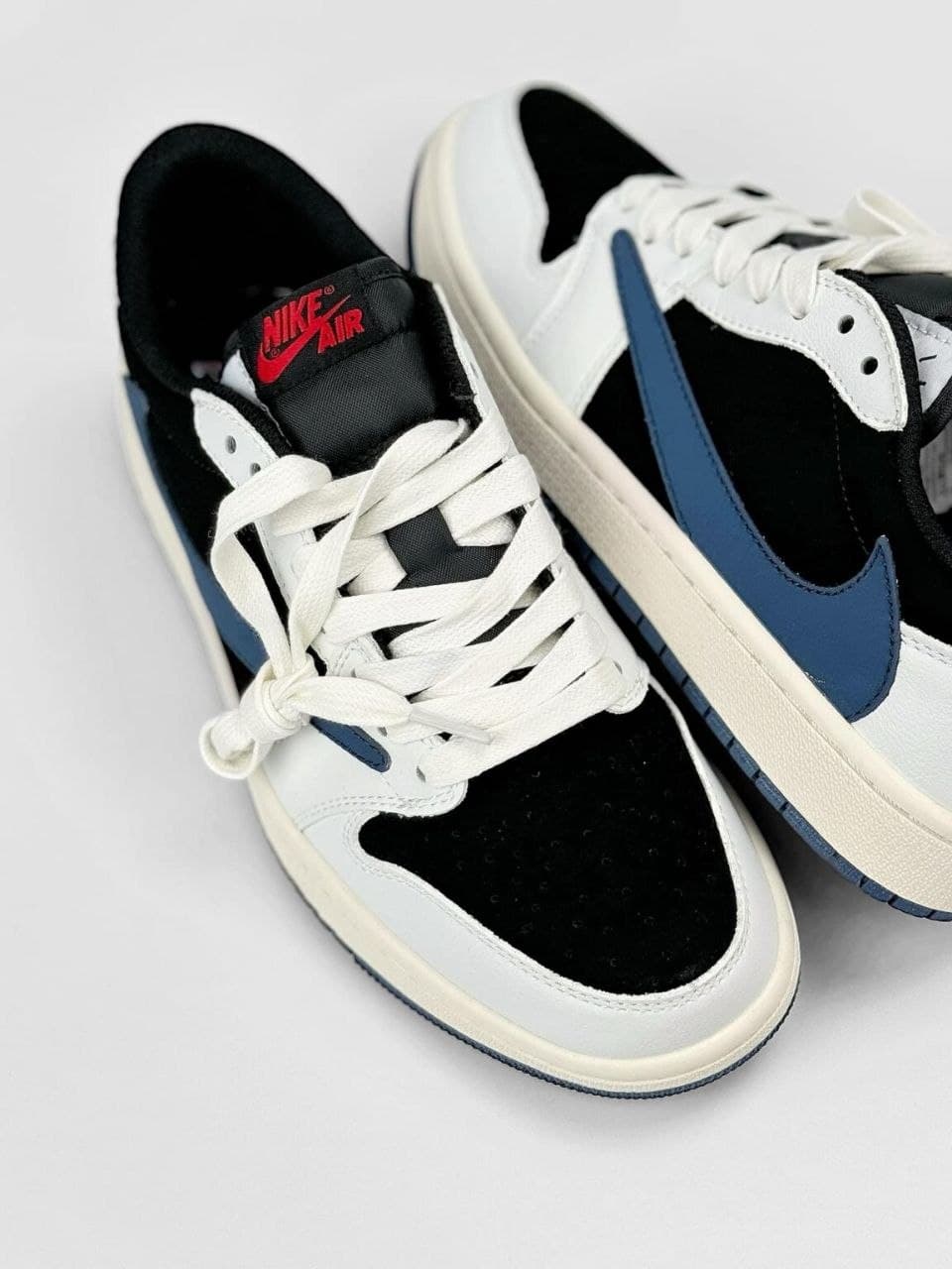 نایک ایر جردن ۱ بدون ساق تراویس اسکات لی آبی Nike jordan 1 low Travis Scott lee — تصویر ۳