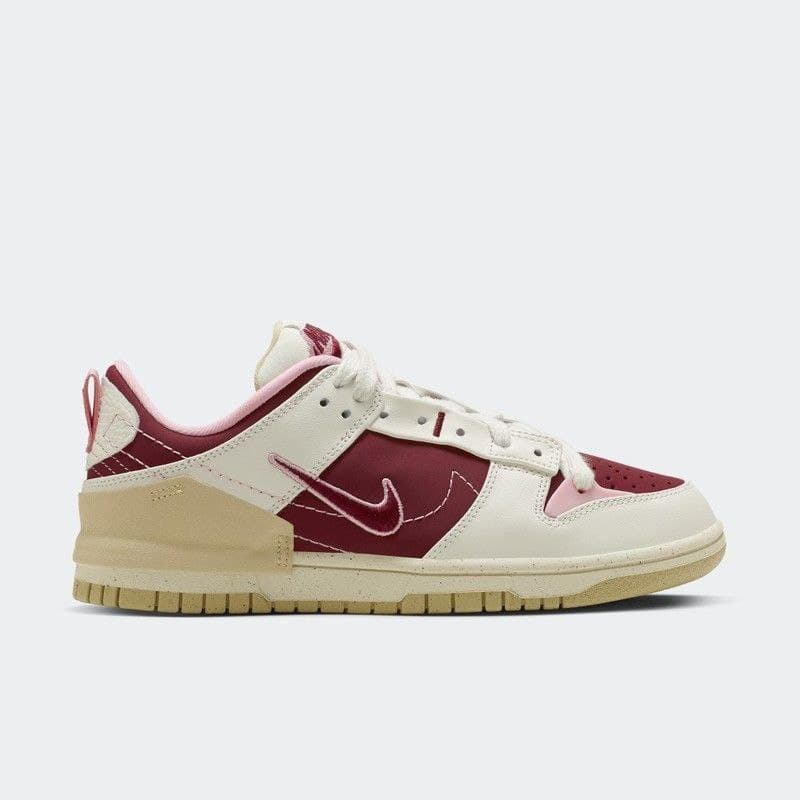 نایک اس بی دانک بدون ساق دیسراپت ولنتاین Nike sb dunk low disrupt 2 valentines day