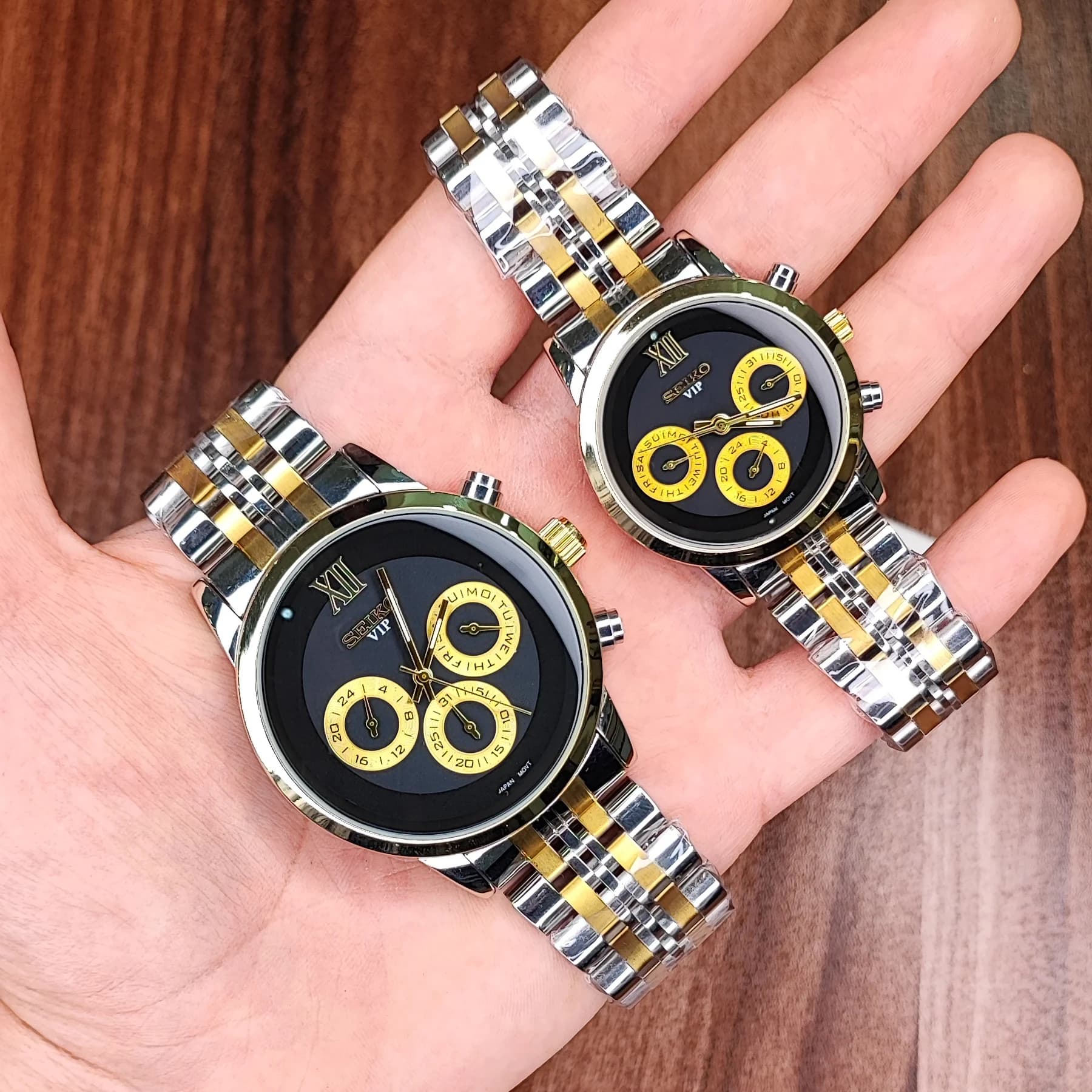 ست ساعت مچی سیکو موتور ژاپن مشکی طلایی مدل 4200G (سه موتوره)