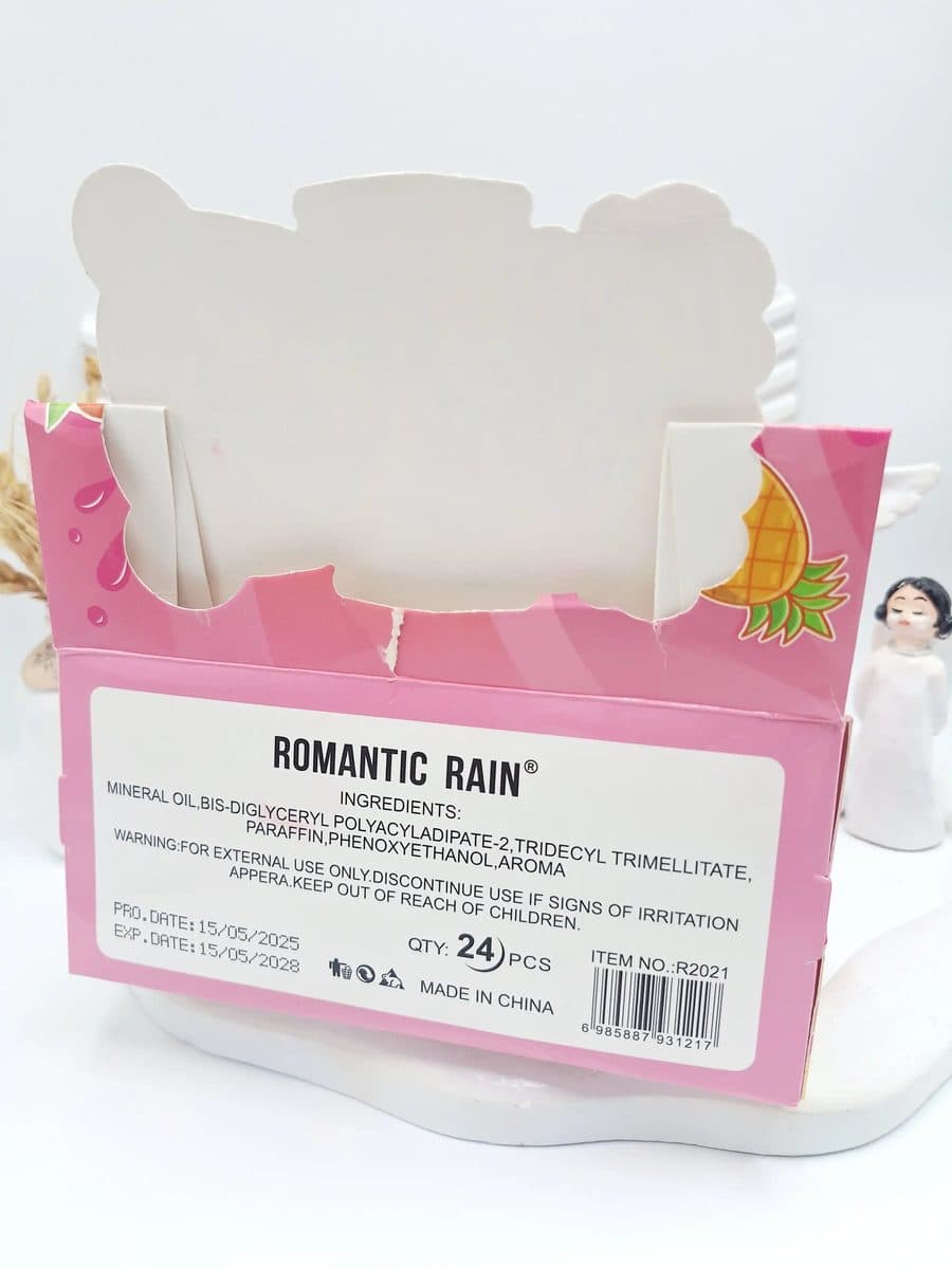 بالم لب میوهای رومانتیک رین ROMANTIC RAIN مدل Magic طرح میوه برجسته کد R2021 — تصویر ۳