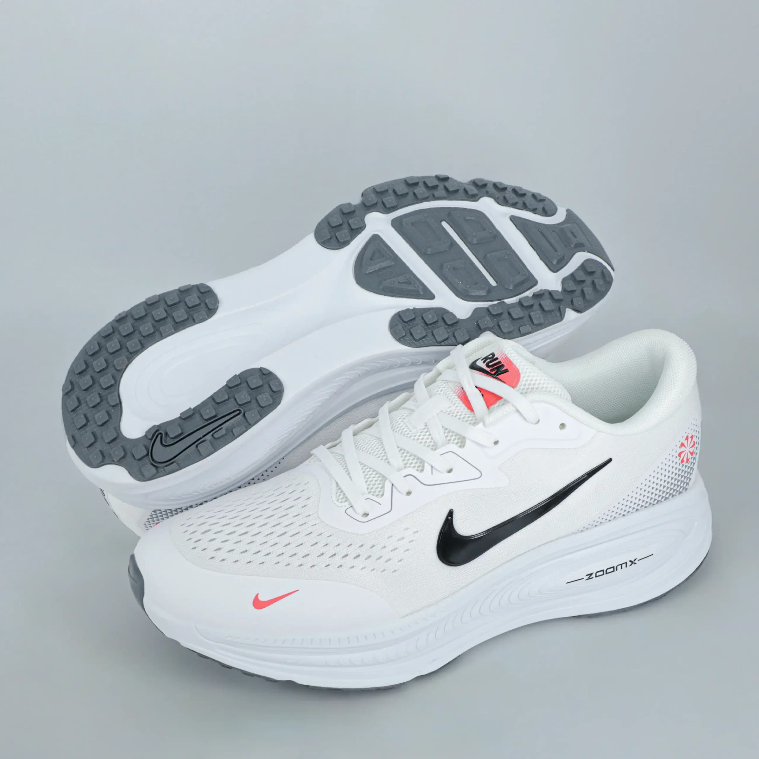 کتونی نایک زوم ایکس وومرو Nike Womero 18 مردانه مسترکوالیتی سفید کد 255 — تصویر ۲