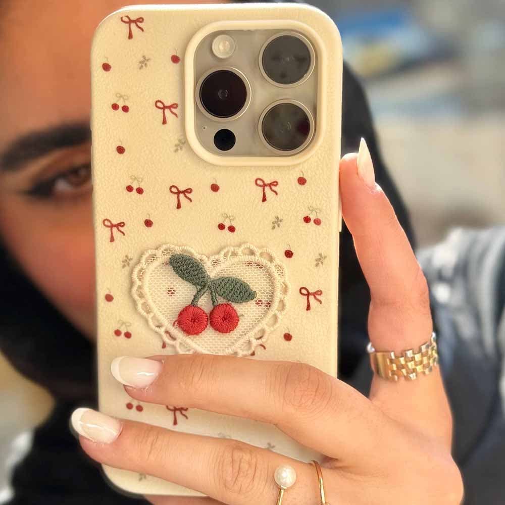 قاب Cherry Loves مناسب برای گوشی موبایل آیفون — تصویر ۲