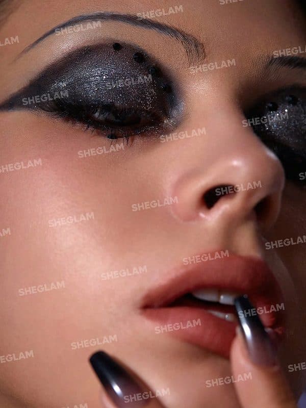 گلیتر ژل CORPSE BRIDE COLLECTION GHOSTLY رنگ UNDERWORLD شیگلم SHEGLAM — تصویر ۲
