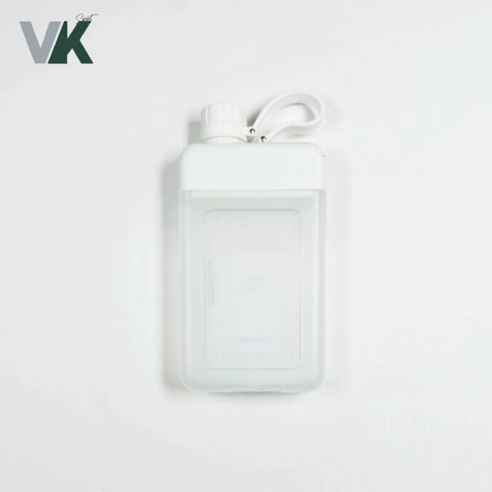 قمقمه ورزشی مدل کتابی شیاردار کد 0673 شناسه 10100159 — تصویر ۶