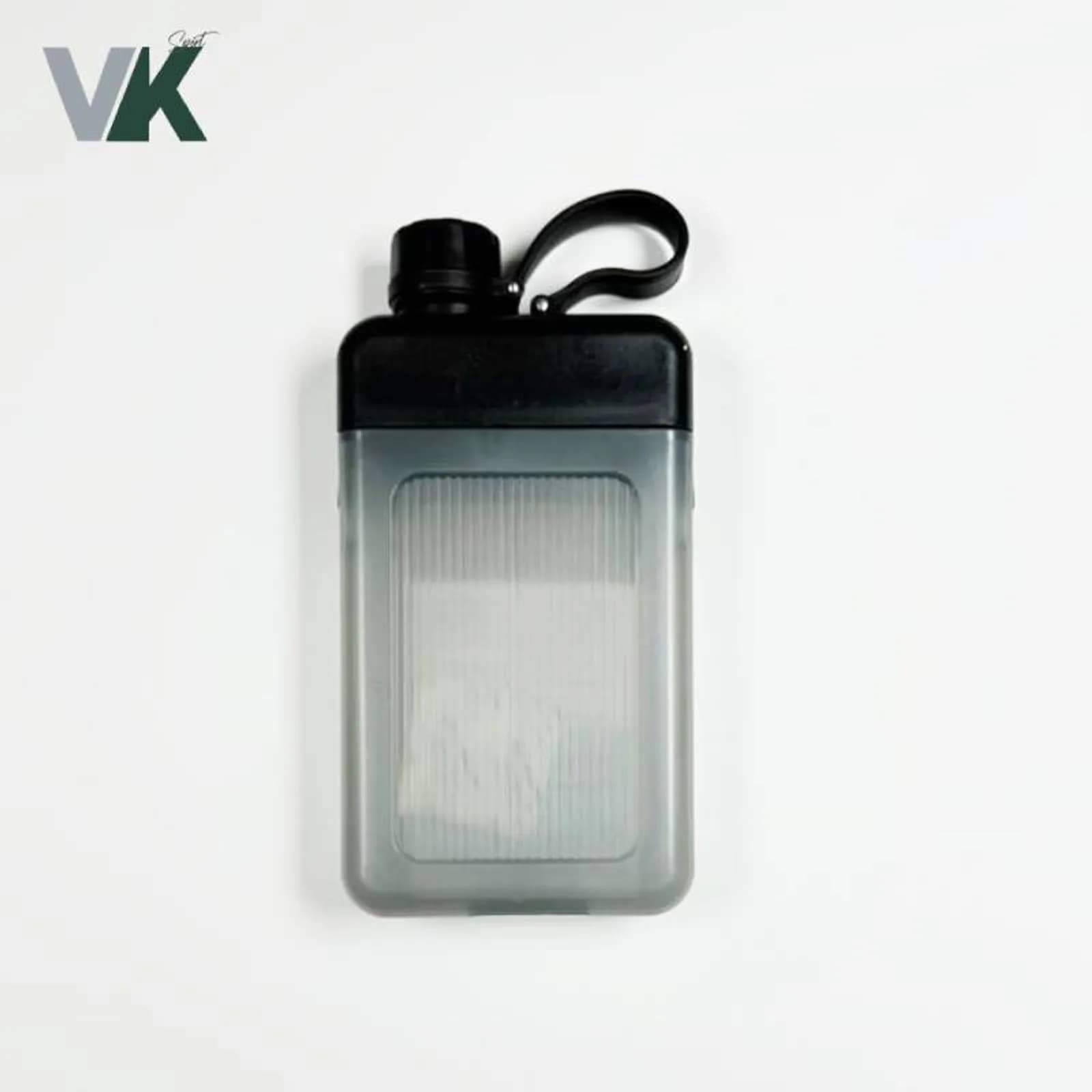 قمقمه ورزشی مدل کتابی شیاردار کد 0673 شناسه 10100159 — تصویر ۳