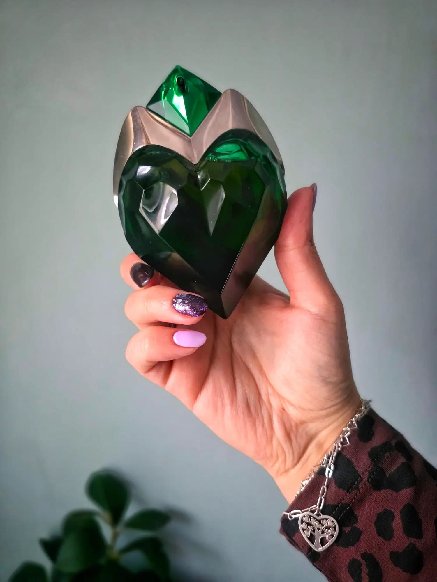 عطر ادکلن تیری موگلر آئورا موگلر اصل | Mugler Aura Mugler — تصویر ۵