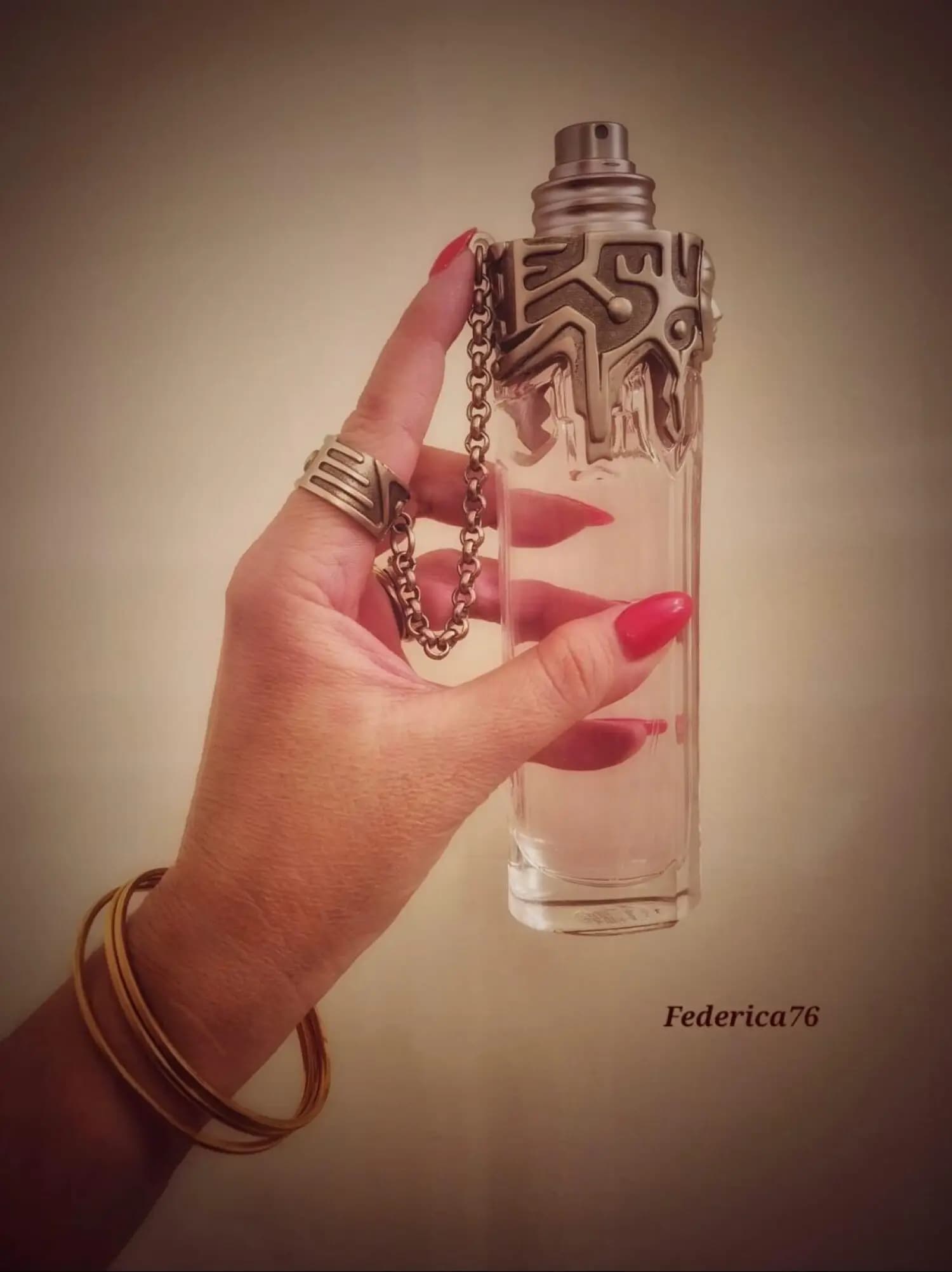 عطر ادکلن تیری موگلر وومنیتی ادو پرفیوم اصل | Mugler Womanity — تصویر ۴