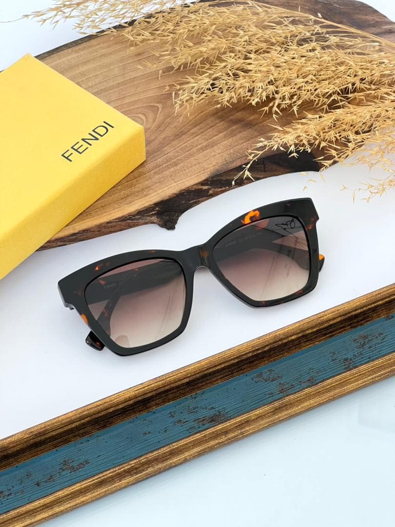 عینک آفتابی زنانه فندی مدل FENDI FF0767 — تصویر ۵