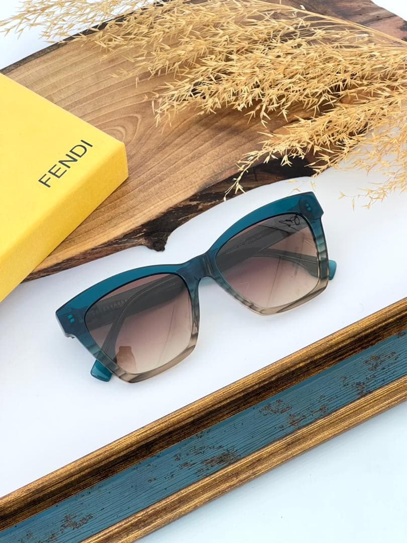 عینک آفتابی زنانه فندی مدل FENDI FF0767 — تصویر ۴