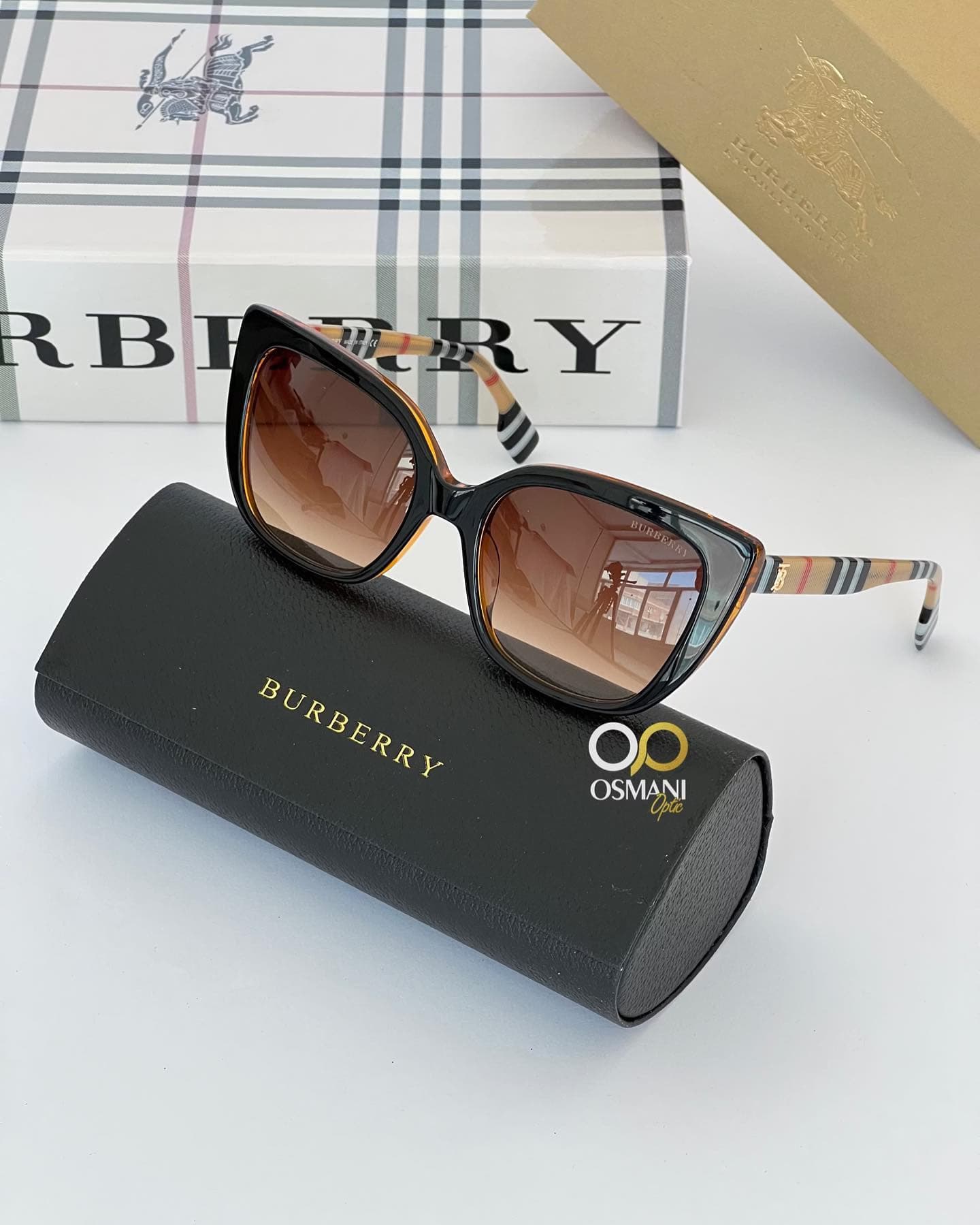 عینک آفتابی زنانه بربری مدل BURBERRY BE4333 — تصویر ۵