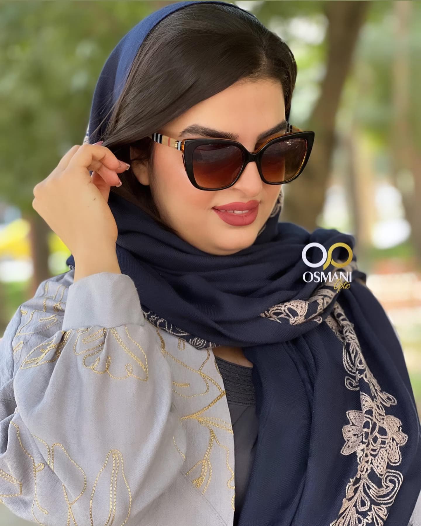 عینک آفتابی زنانه بربری مدل BURBERRY BE4333 — تصویر ۶