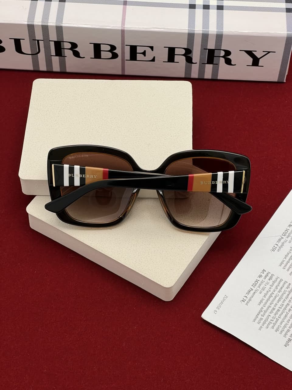 عینک آفتابی زنانه بربری مدل BURBERRY BE4294 — تصویر ۵