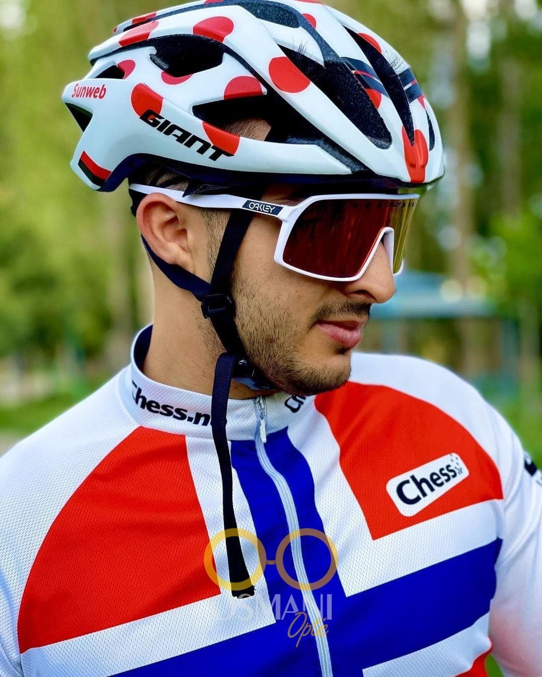عینک ورزشی اوکلی(سه لنزه) مدل OAKLEY SUTRO — تصویر ۵
