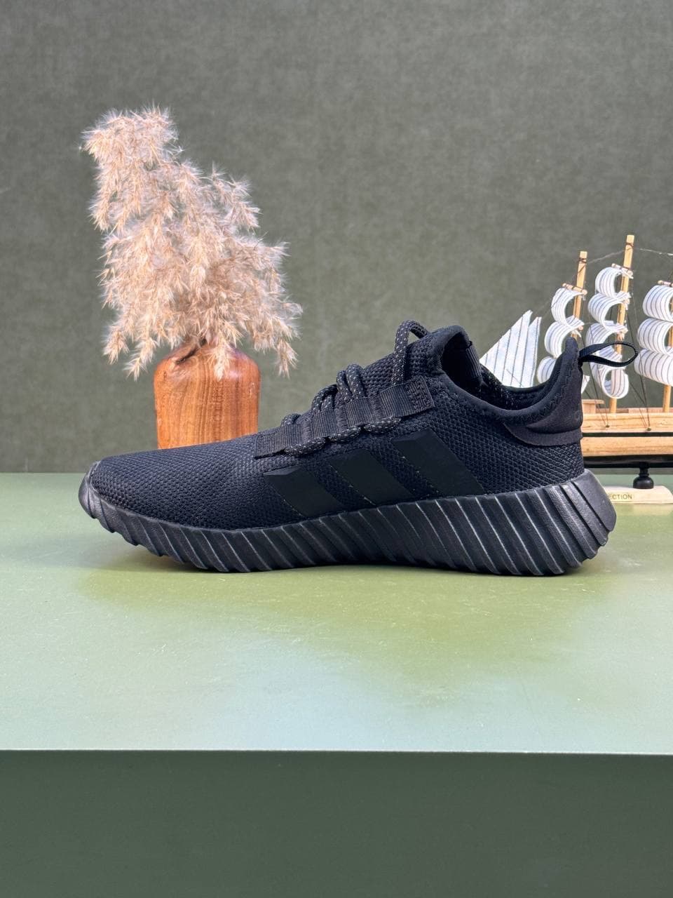 کتونی آد.ید.اس مدل Adidas Black Kaptir — تصویر ۳