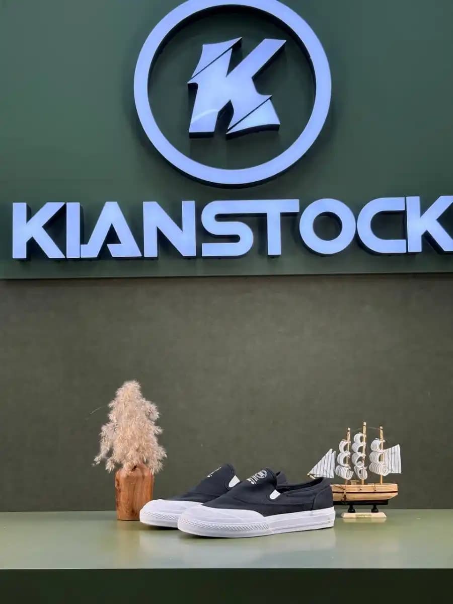 کتونی آد.ید.اس مدل adidas nizza rf slip