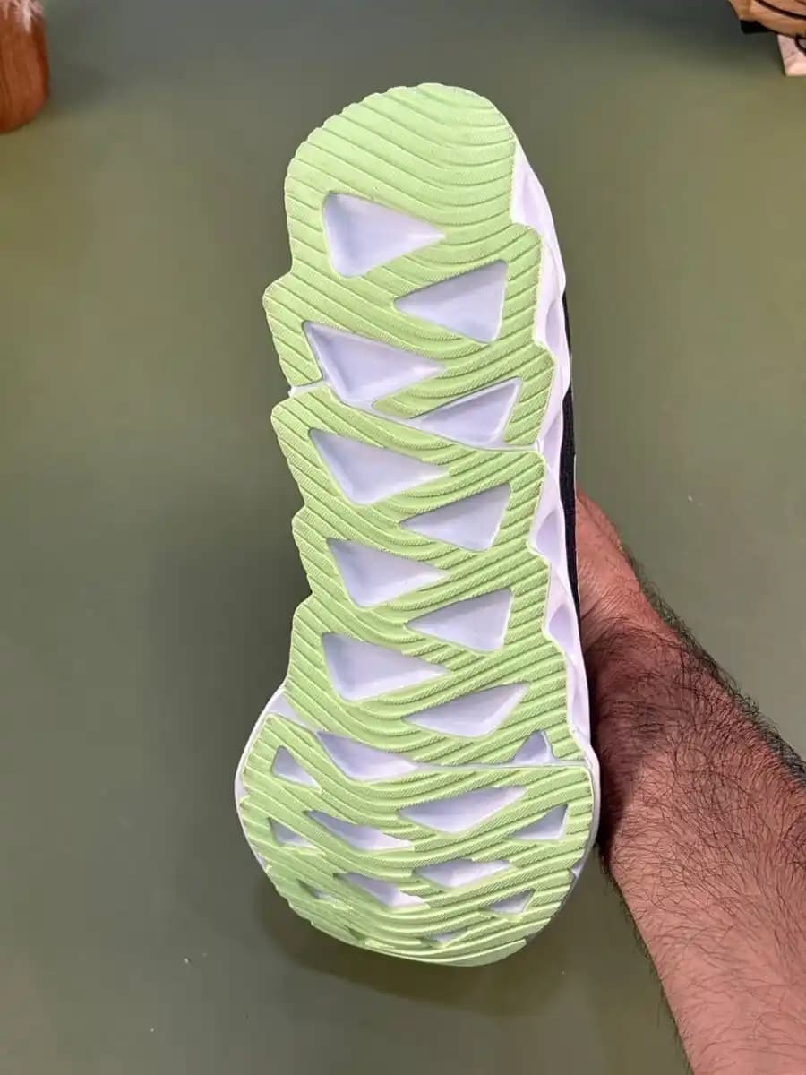 کتونی آد.ید.اس مدل adidas swtch run — تصویر ۴