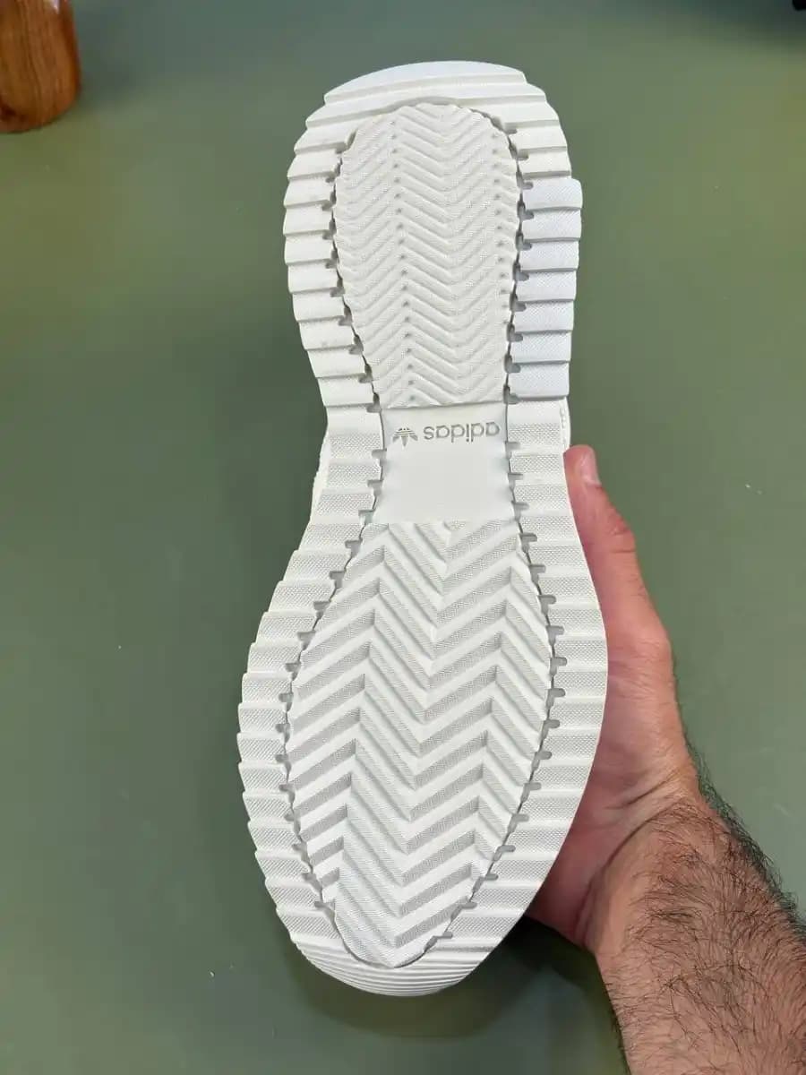 کتونی آد.ید.اس مدل adidas retropy — تصویر ۴