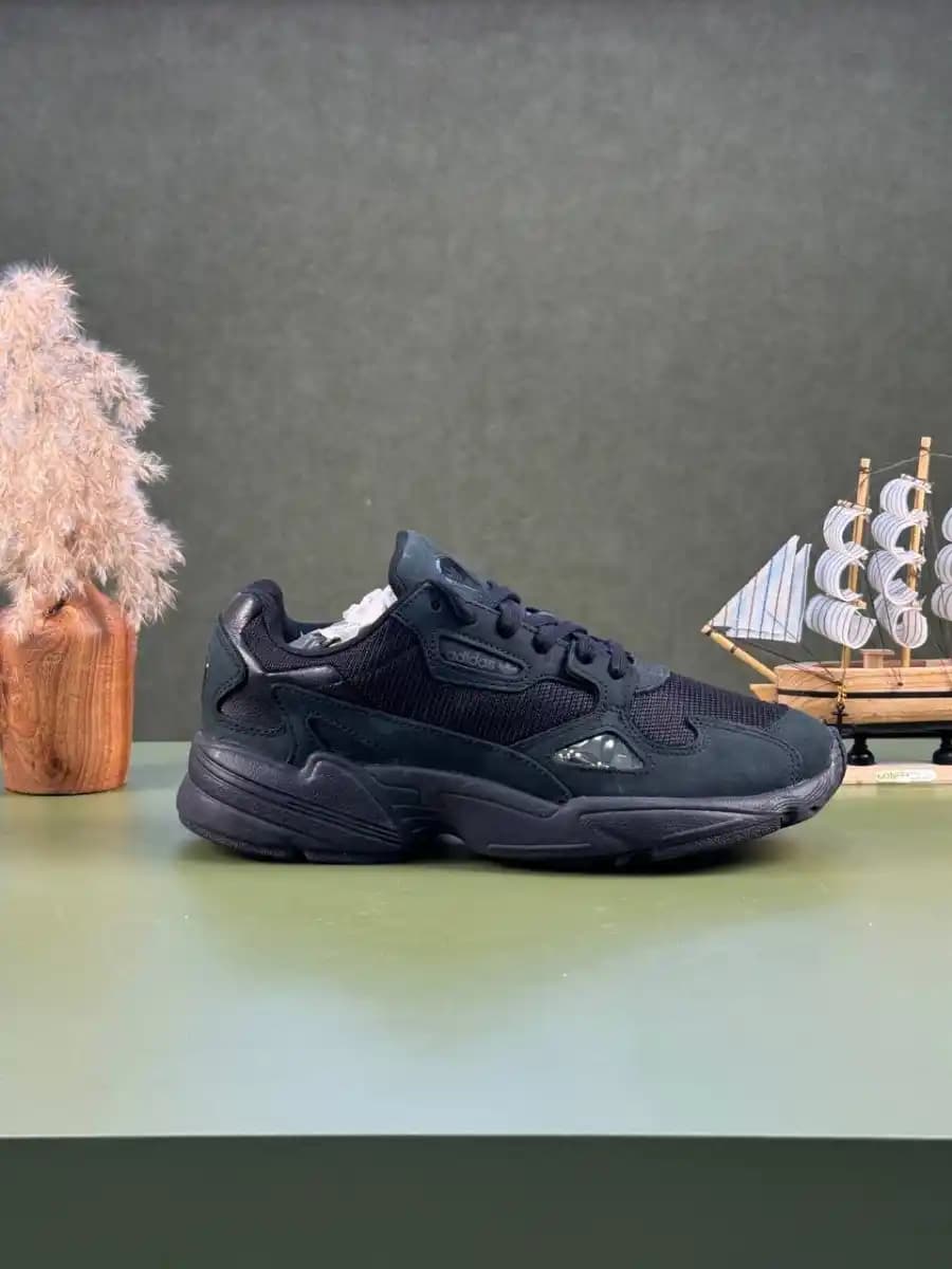کتونی آد.ید.اس مدل Adidas falcon — تصویر ۲