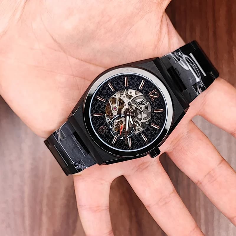 ساعت مچی عقربه ای مردانه ویگور مشکی مدل V5624 — تصویر ۲
