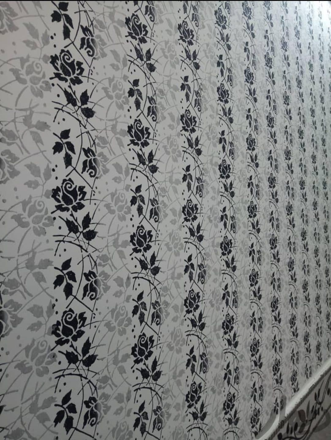 نقاشی ساختمان و طرح کاغذ دیواری