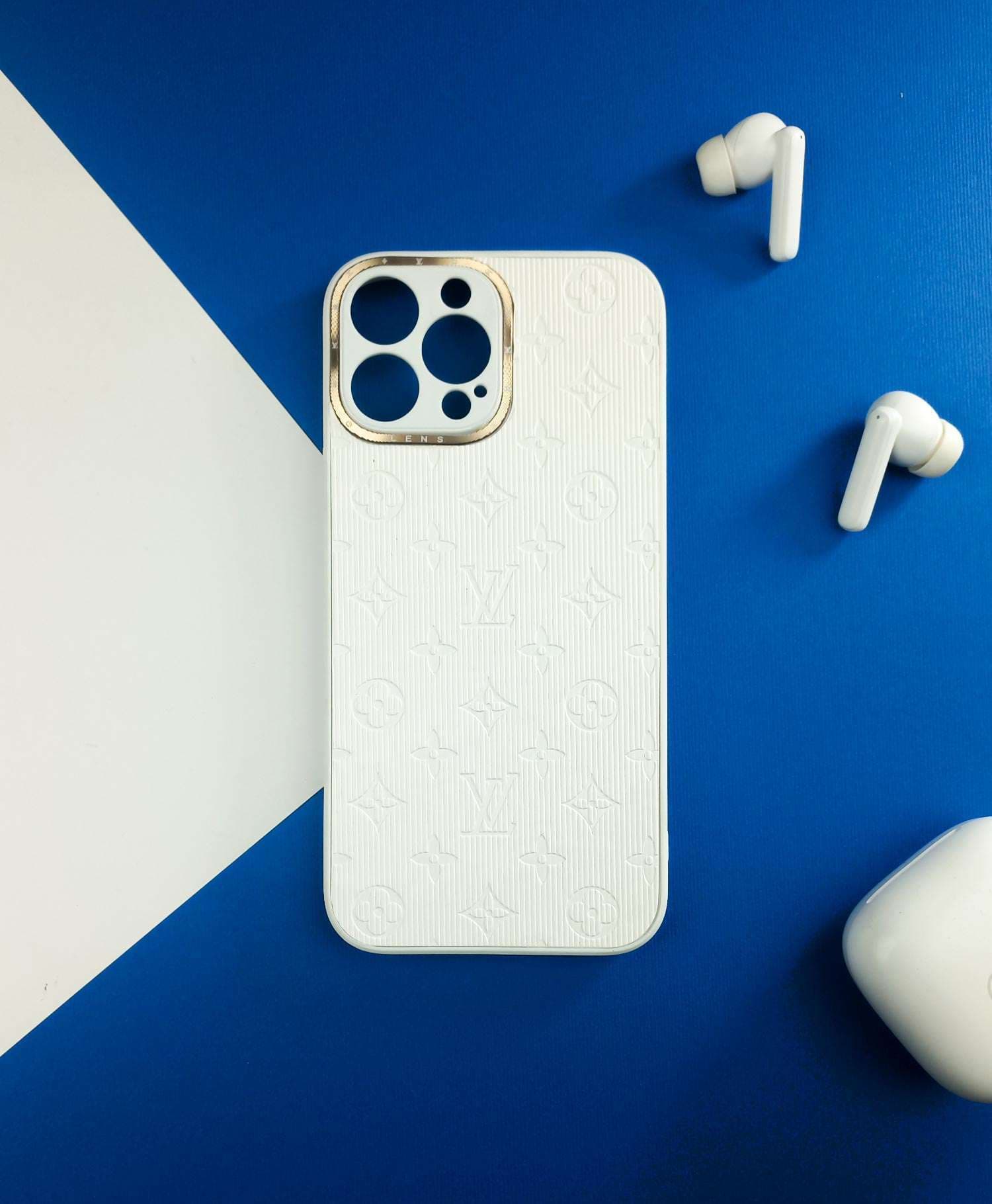 قاب چرمی طرح لویس ویتون گوشی آیفون Iphone 13 Pro Max — تصویر ۲