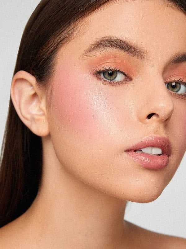 رژگونه استیکی روشن کننده پوست “Glowin’ Up”رنگ WILD LOVE شیگلم SHEGLAM — تصویر ۳