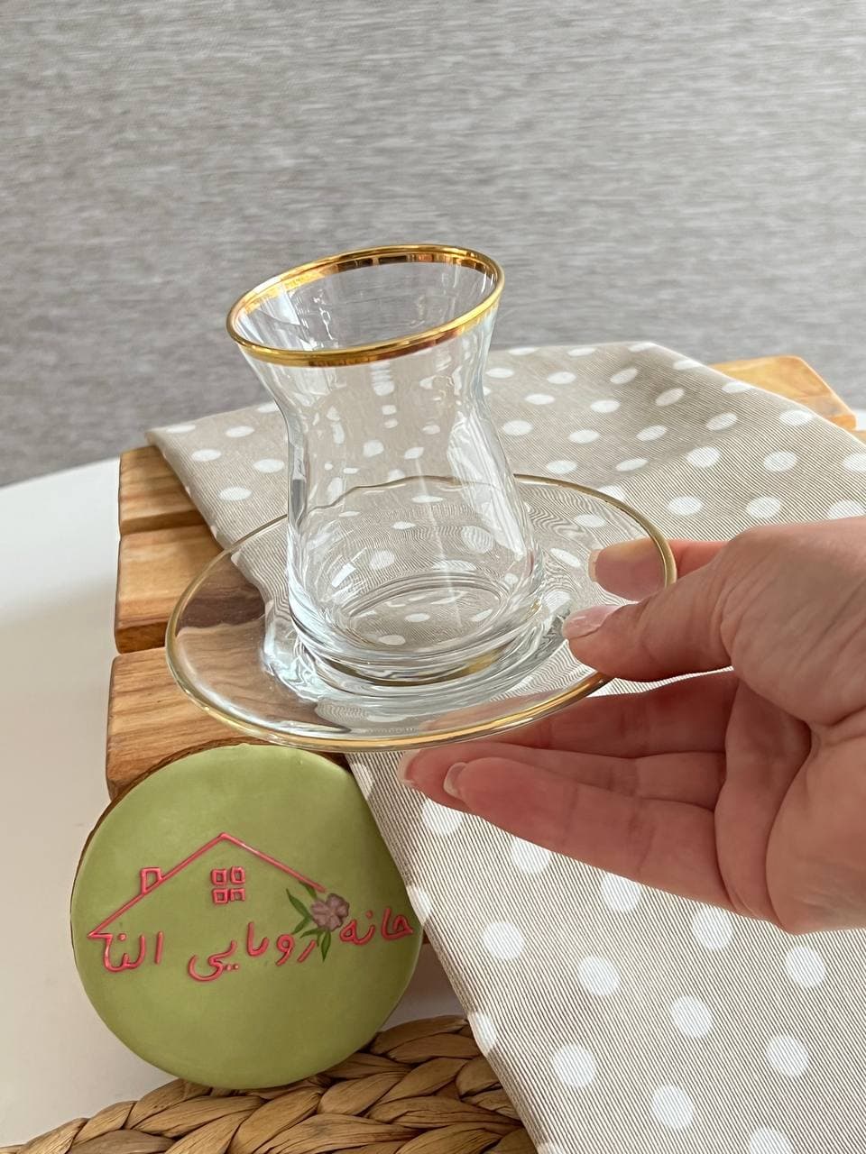 استکان نعلبکی پاشاباغچه- مدل ایرم لبه طلایی — تصویر ۲