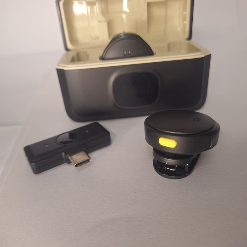 ست میکروفن بی سیم مدل pro3 با درگاه اتصال تایپ سی — تصویر ۳