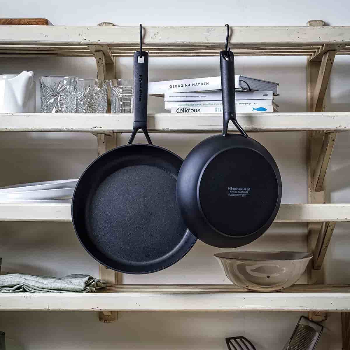ست تابه سرامیکی کیچن اید سایز 24 و 28 مدل KitchenAid Classic Ceramic — تصویر ۴