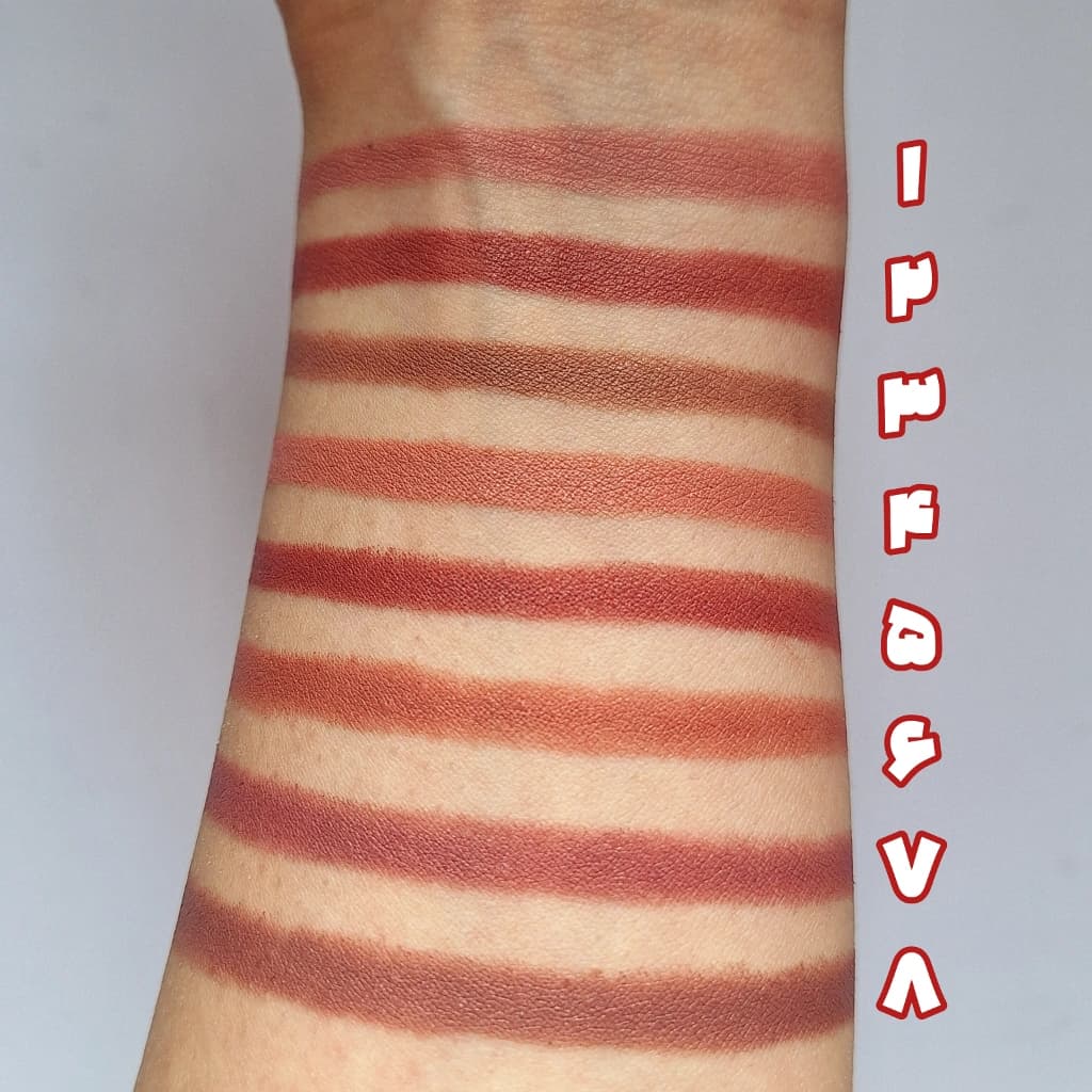 رژلب ماتیکی مات گوشتی — تصویر ۲