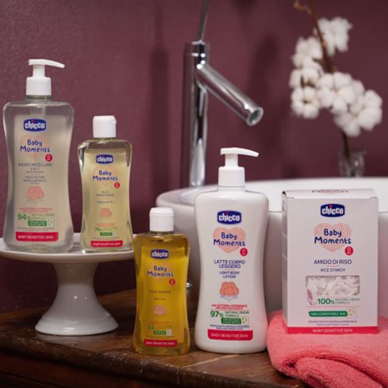 روغن ماساژ 200 میل با 74% فرمول طبیعی چیكو Chicco — تصویر ۲