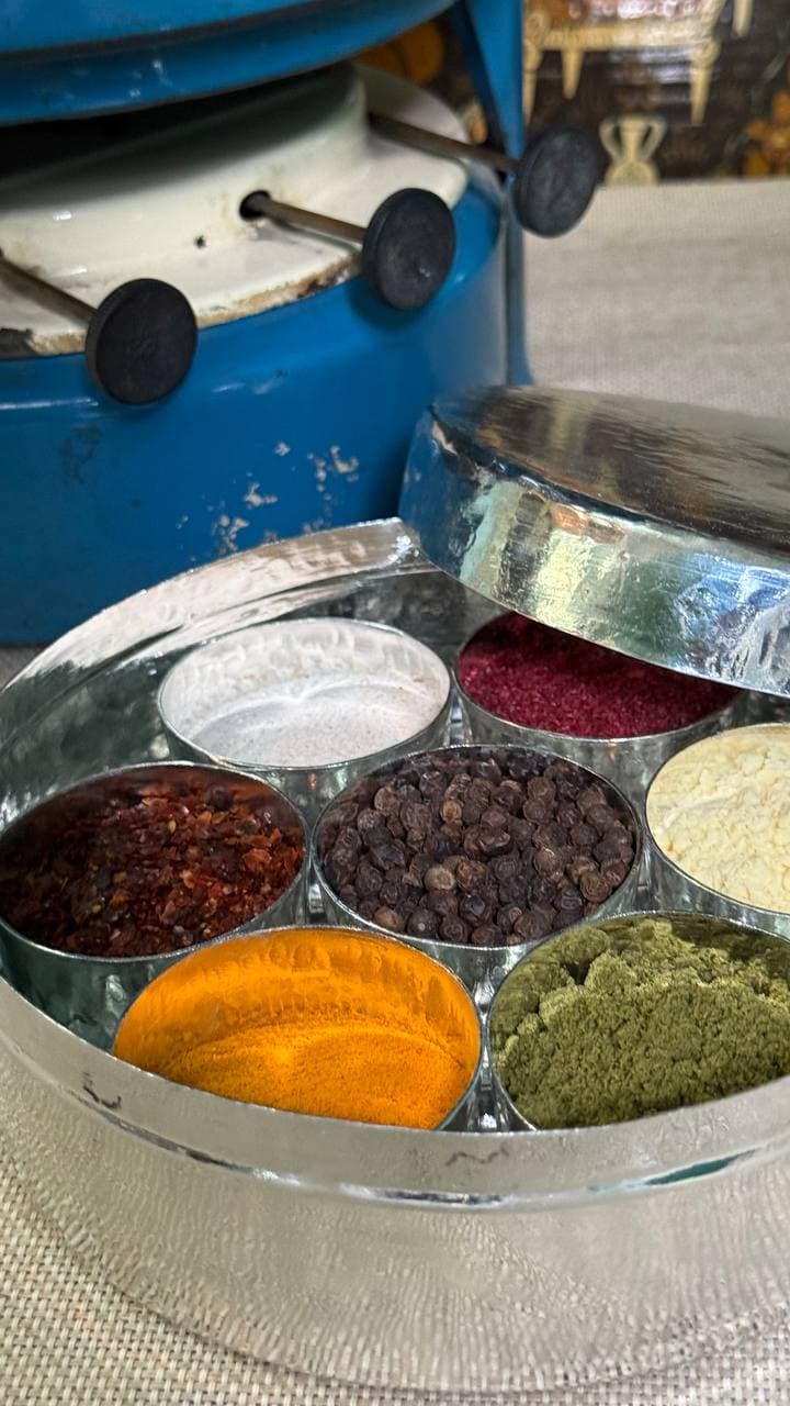 جا ادویه مسی دالاهو — تصویر ۲