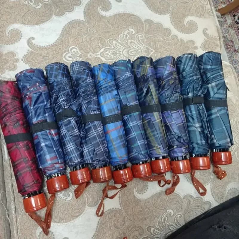 چتر چهار خانه تاشو ضدباد سبک و کمجا پارچه ضد آب مناسب باران و آفتاب زنانه و مردانه — تصویر ۷