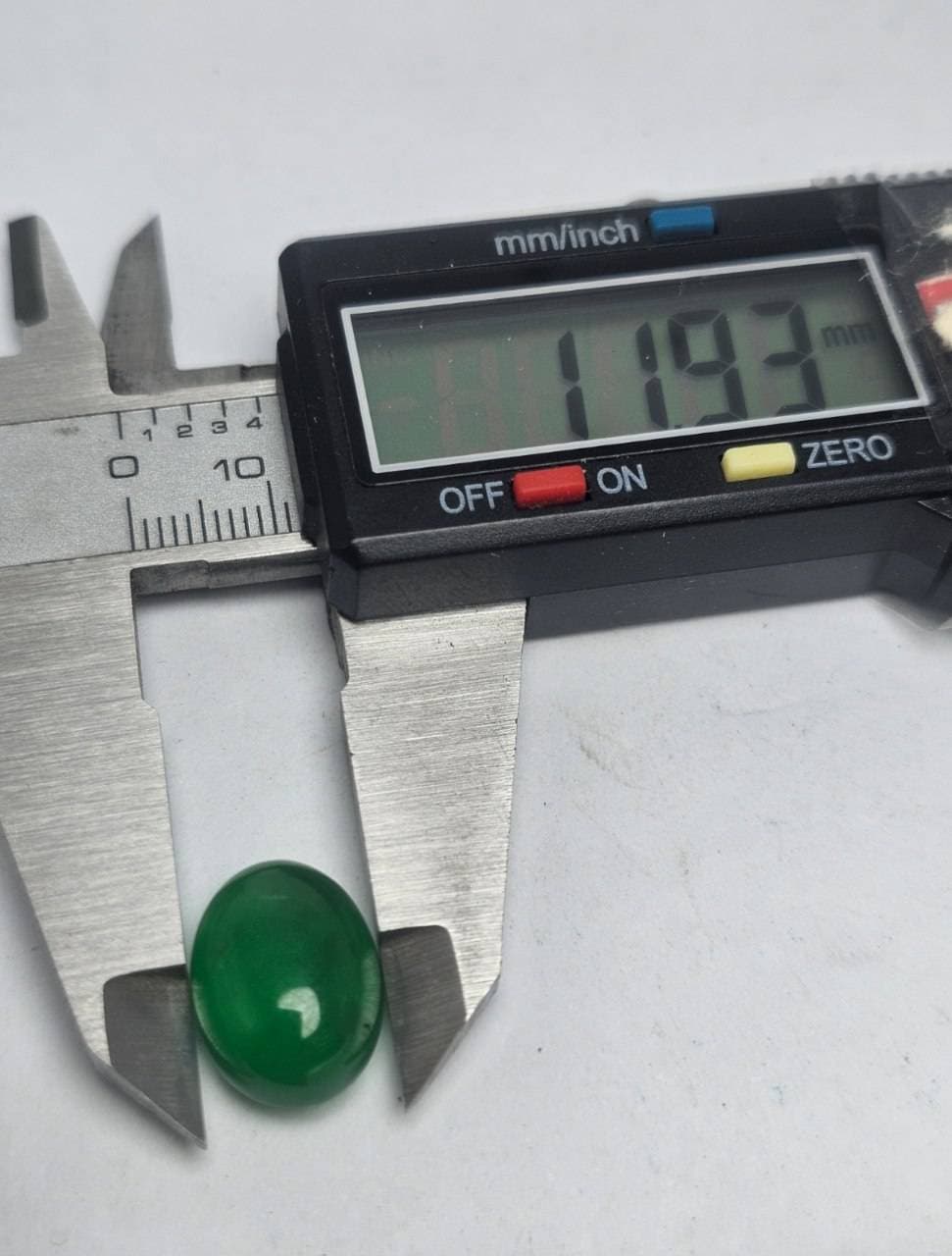 نگین جید سبز برمه اصلی — تصویر ۳